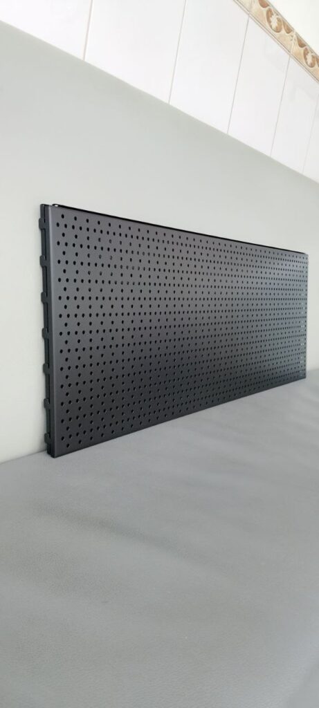 photo_5397990884630459686_y